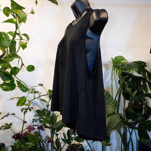 Mossimo Supply Co. Black Athleticwear Tank, Open Back, Size M - Picture 4 of 5